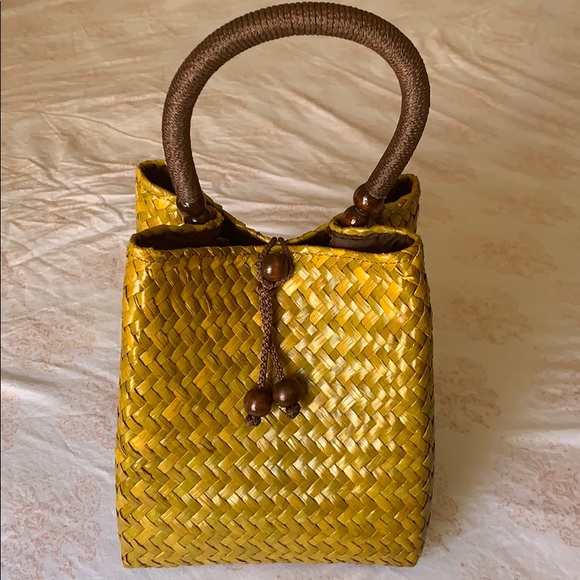 Cute and stylish handbag - Picture 2 of 6